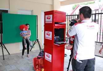 Party Graphics Photo Booth set up using Canon Products.