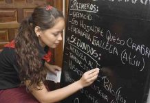 4 Things to Consider Before Franchising a Business franchising business