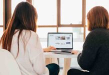 4 Basic Ways to Boost Your E-Commerce Revenue Ways to Boost E-Commerce Revenue