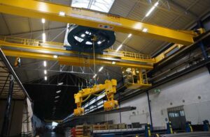 Choosing the Right Double Girder Overhead Crane for Your Business