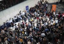 Planning a Trade Show? Here are 5 Creative Ideas to Regenerate Your Next Trade Show Display Planning a Trade Show