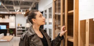 How to Start a Profitable Cabinet Dealership: A Step-by-Step Business Blueprint How to Start a Profitable Cabinet Dealership business